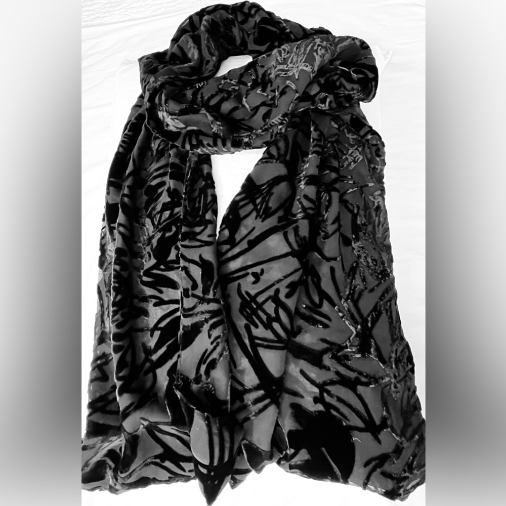 Elegant Velvet Scarf made of the finest quality Silk and Rayon Velvet